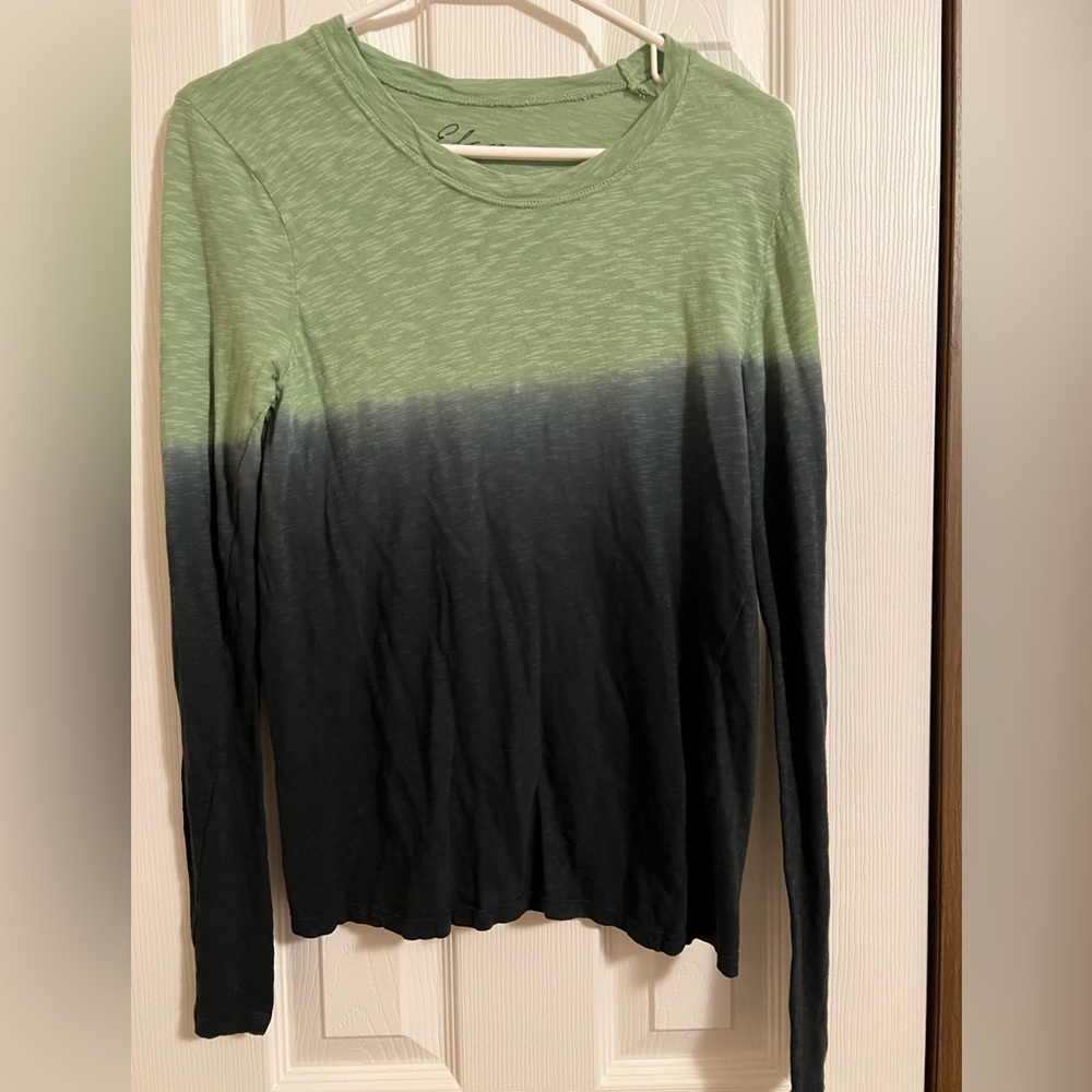 Women’s long sleeve top